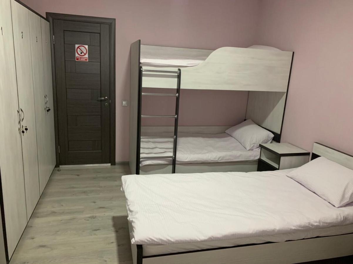 Guest House Max Khmelʼnytsʼkyy Buitenkant foto